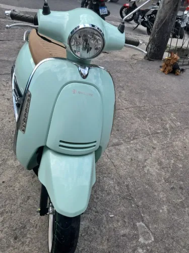 Motorino 150 Cappuccino 2024/2025 - Verde