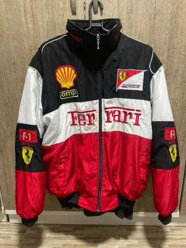 F1 Ferrari jaqueta manga longa BORDADA masculina (Nunca usada antes)