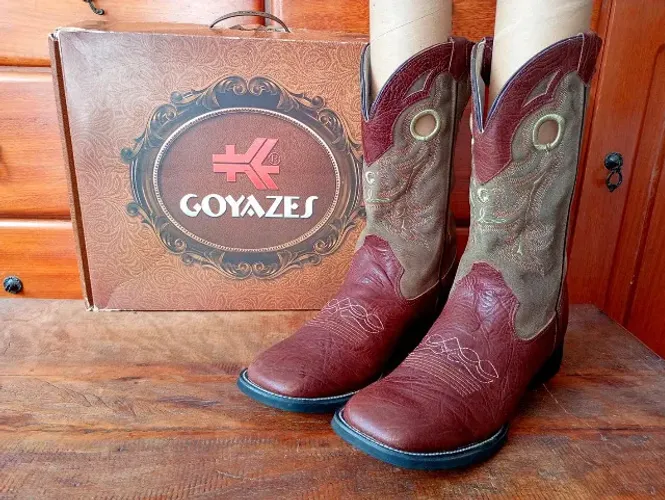 Bota Goyazes 43 grande