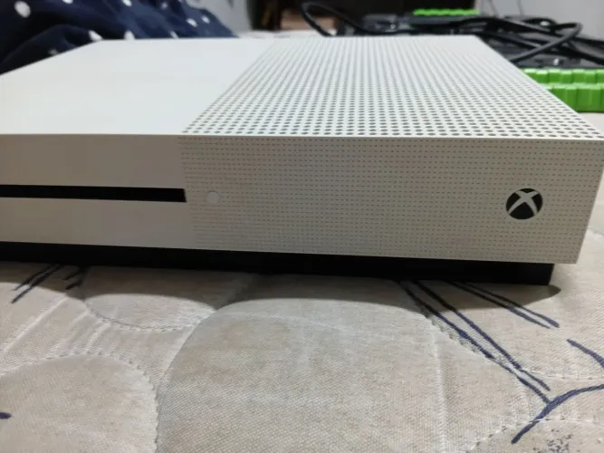 Xbox one s com defeito (olhe a descrição)