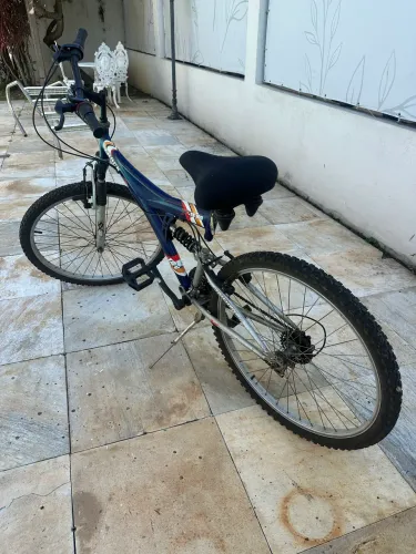 Bicicleta TRACK