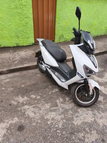 Moto elétrica Voltz EV1 Sport