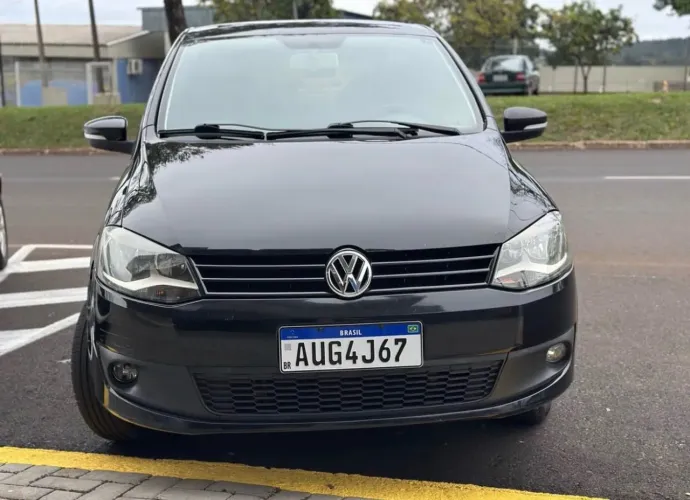 Volkswagen Fox 1.0 MI Total Flex 8V 5P 2012
