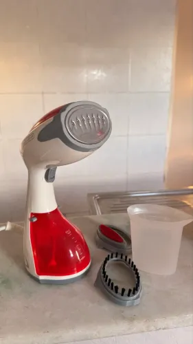 Vende-se Vaporizador/Higieniador de Roupas Black&Decker