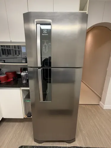Geladeira Electrolux 427 litros