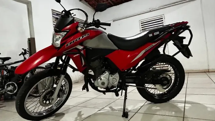 Vendo Honda ano 2023 ou troco em carro