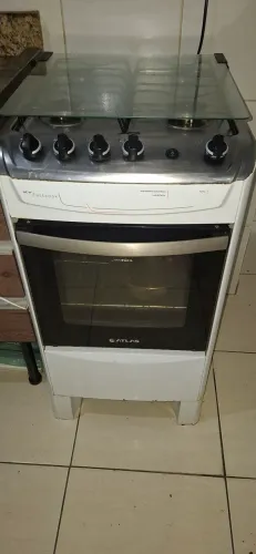 Vendo fogão atlas branco 4 bocas