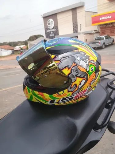 Vendo capacete Ls2 