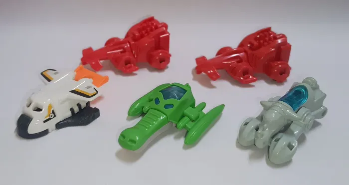Carrinhos Kinder Ovo