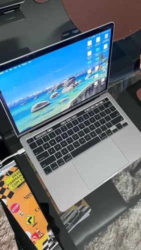 MacBook Pro INTEL Touch Bar - 16gb RAM 500gb SSD - 2020