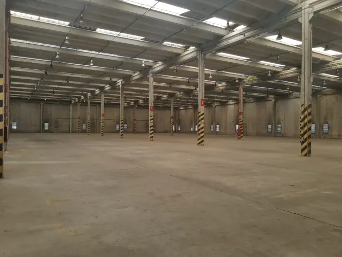 Galpão/Depósito/Armazém para aluguel tem 7300 metros quadrados em Água Chata - Guarulhos -
