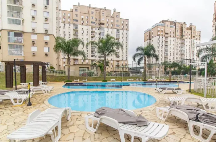 Apartamento com 02 quartos, totalmente MOBILIADO, com área privativa de 55,00m² e área tot
