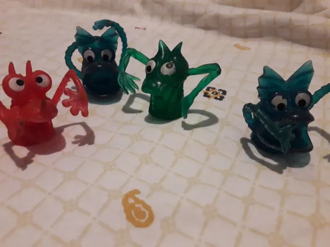 4 dedoches monstrinhos antigo