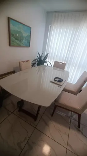 Mesa de jantar 6 lugares tampo de vidro
