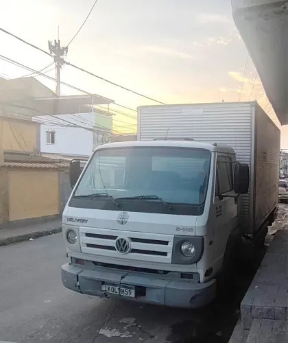 Volkswagen 5-140 2011 Baú