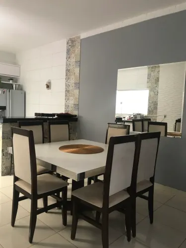 Vendo  ou troco casa no orla oeste distrito de Luzimangues uns 800mts da praia da orla 