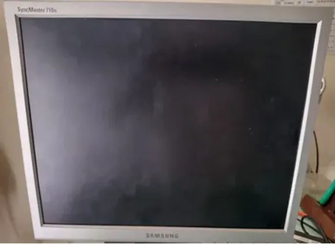 Monitor Positivo 17" quadrado