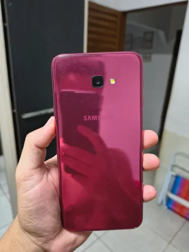 Samsung j4 