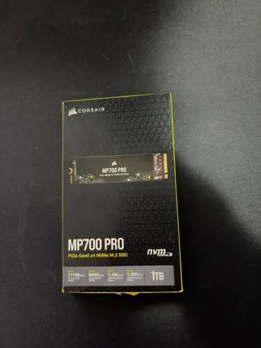 SSD Corsair MP700 Pro, 1TB, M.2 NVMe, Leitura 11700MB/s e Gravação 9600MB/s