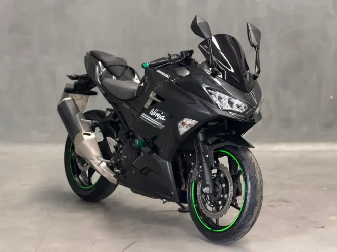 KAWASAK NINJA 400<br>Status