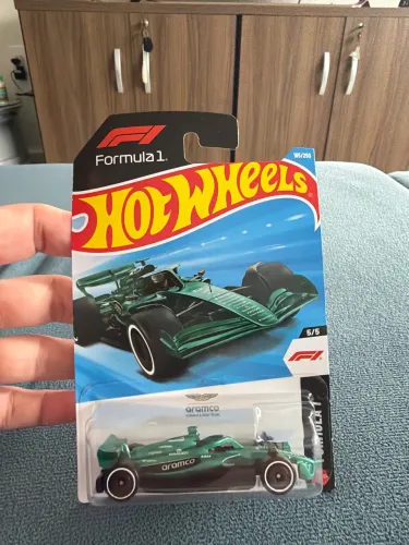 Hot Wheels fórmula 1 Aston Martim