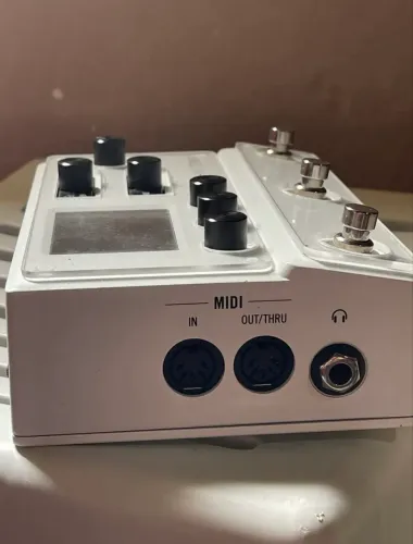 HX STOMP WHITE - LINE 6 