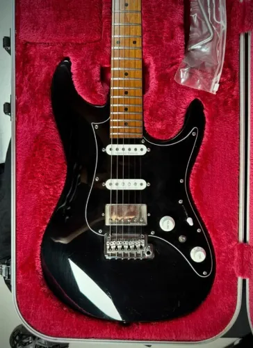 Ibanez Prestige AZ2204 Black