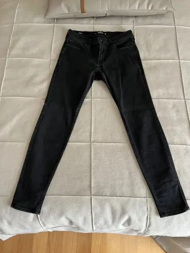 Calça Jeans Hollister (42)