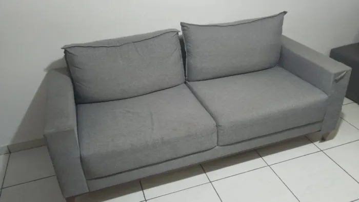 Sofá em perfeito estado.