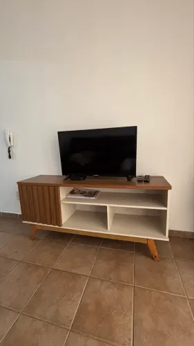 Vendo Rack para sala de tv 