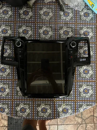 Central Multimídia Vertical Octa-Core para Toyota Hilux SW4 (2007 a 2015) modelo tesla