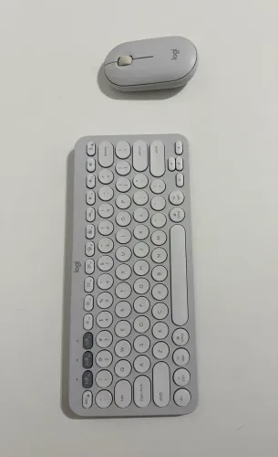Teclado e mouse pebble Logitech - excelente