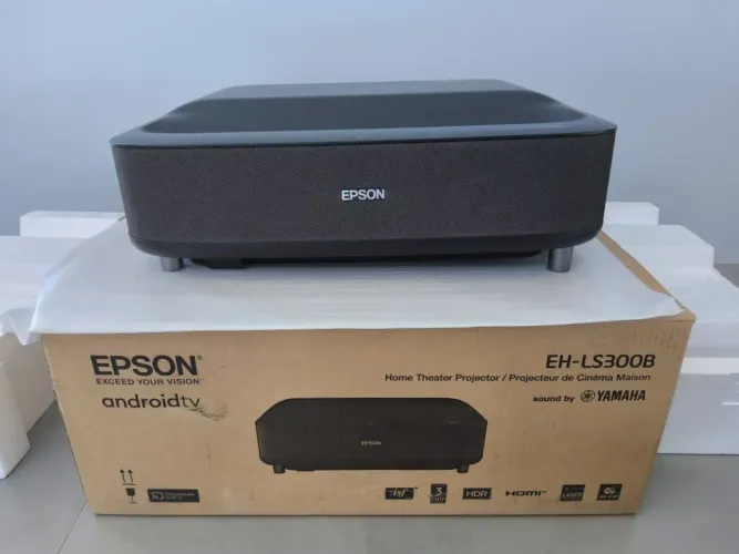 Projetor Epson Epiqvision LS300b