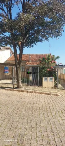Grande oportunidade! Duas casas no mesmo terreno totalmente independentes.