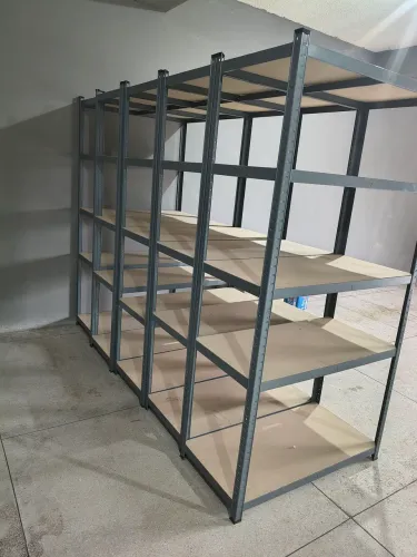 PRATELEIRAS SUPORTA 450kg cada ( 6 unidades) total : 2.700,00