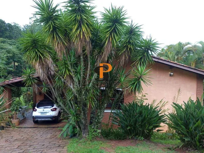 CONDOMÍNIO VALE DO SANTA FÉ - Casa à venda no bairro Caixa D´Água em Vinhedo/SP