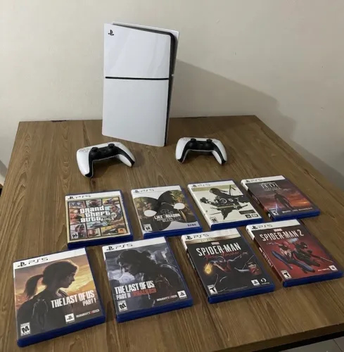 PS5 Completo + 2 Controles + 8 Jogos