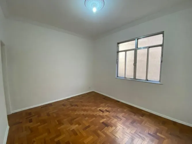 Apartamento 2 quartos em Santo Cristo - Rio de Janeiro - RJ