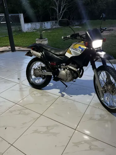 TROCO XT 225 CILINDRADA POR UMA DE MENOR CILINDRADA 