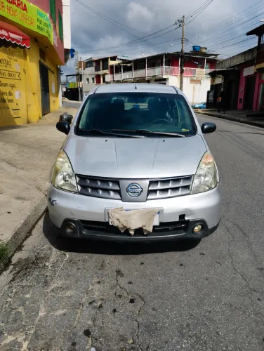 Nissan Livina S 1.6 16V Flex Fuel Mec. 2011
