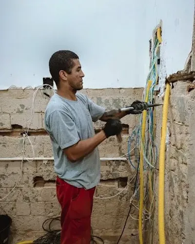 BOMBEIRO HIDRÁULICO DISPONÍVEL PROFISSIONAL