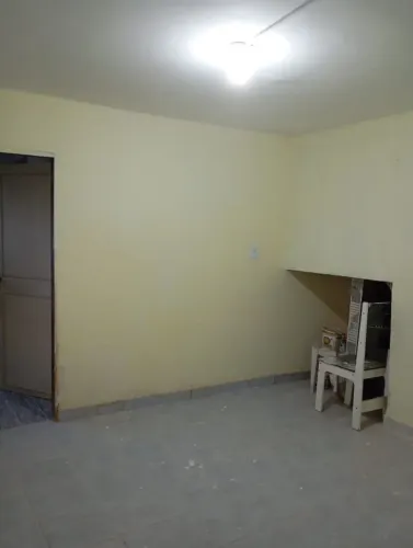 Casa para alugar na rua do sesi/vasco da gama, ótima localização
