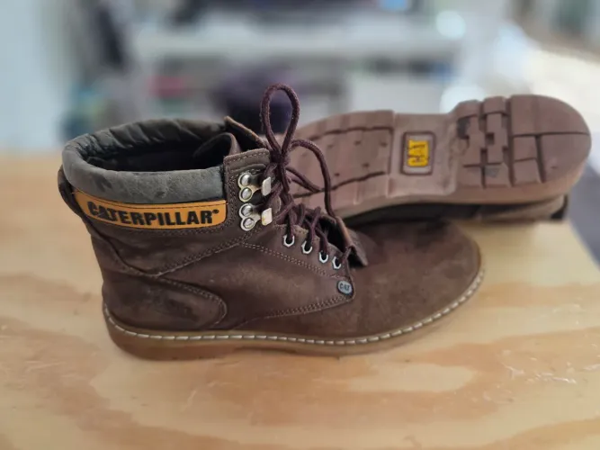 Bota Caterpillar Couro ORIGINAL Tam 44