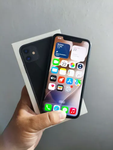 iPhone 11
