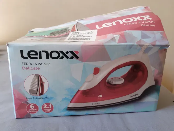 Ferro a vapor Delicate Lenoxx 220V