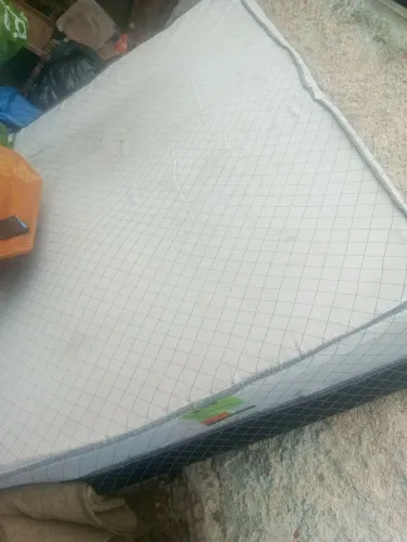 Vendo cama de casal box para saí agora