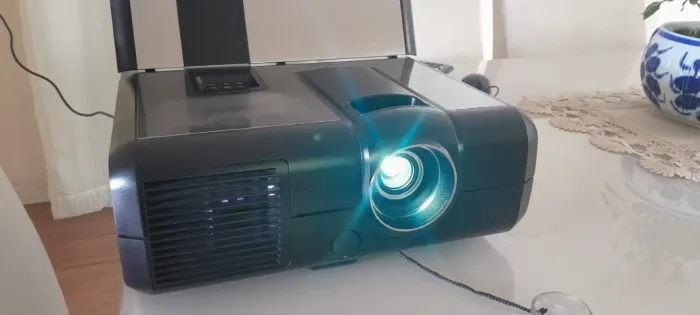 Projetor Diebold LS5580 2700 Lumens C/ Computador Embutido