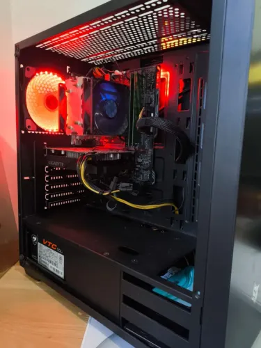 I5 9400f + GTX 1650 4GB+ 16GB DDR4