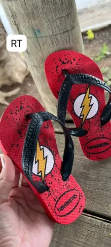 Sandálias Havaianas Infantil Estampadas e Personagem.