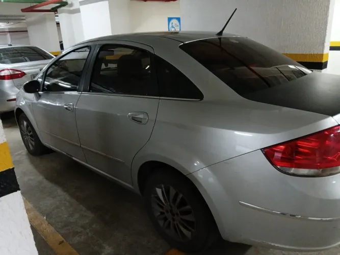 Fiat Linea LX 1.9/ 1.8 Flex 16V 4P 2010